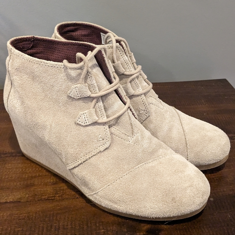 Women's size 11 Toms wedges